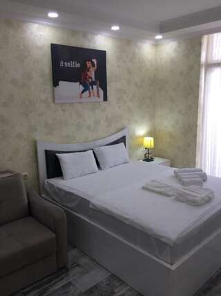 Апарт-отели Aparthotel Selfie Батуми Люкс, вид на море-23